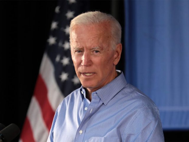 Präsidentschaftskandidat Joe Biden bei einer Wahlkampfveranstaltung in Iowa.