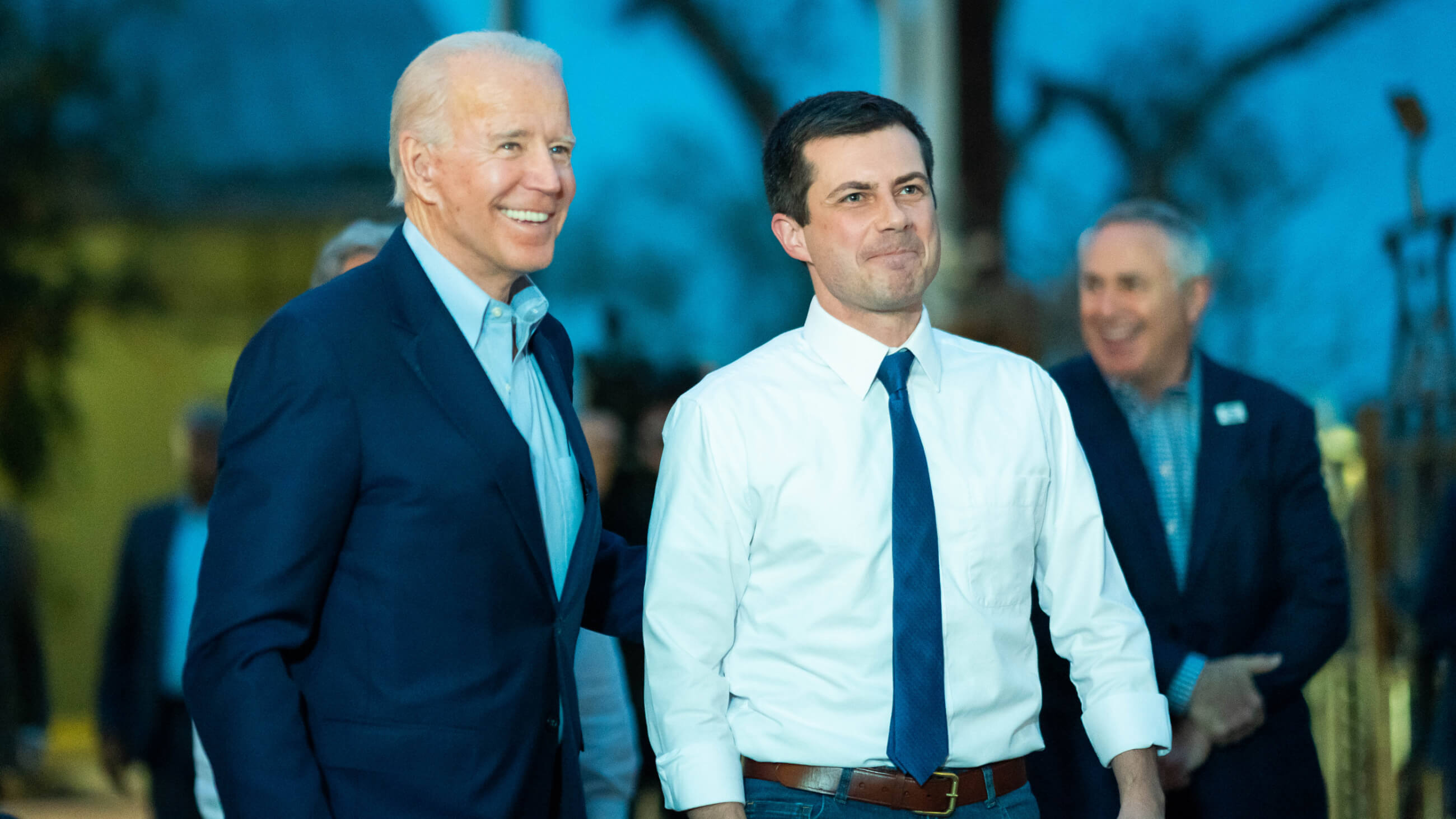 Joe Biden und Pete Buttigieg bei einer Wahlkampfveranstaltung in Texas vor dem Super Tuesday 2020.