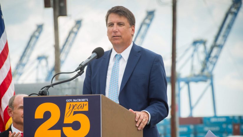 Pat McCrory bei einer Rede in North Carolina 2016.