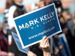 Wahlkampfplakat der Mark-Kelly-Kampagne in Arizona.