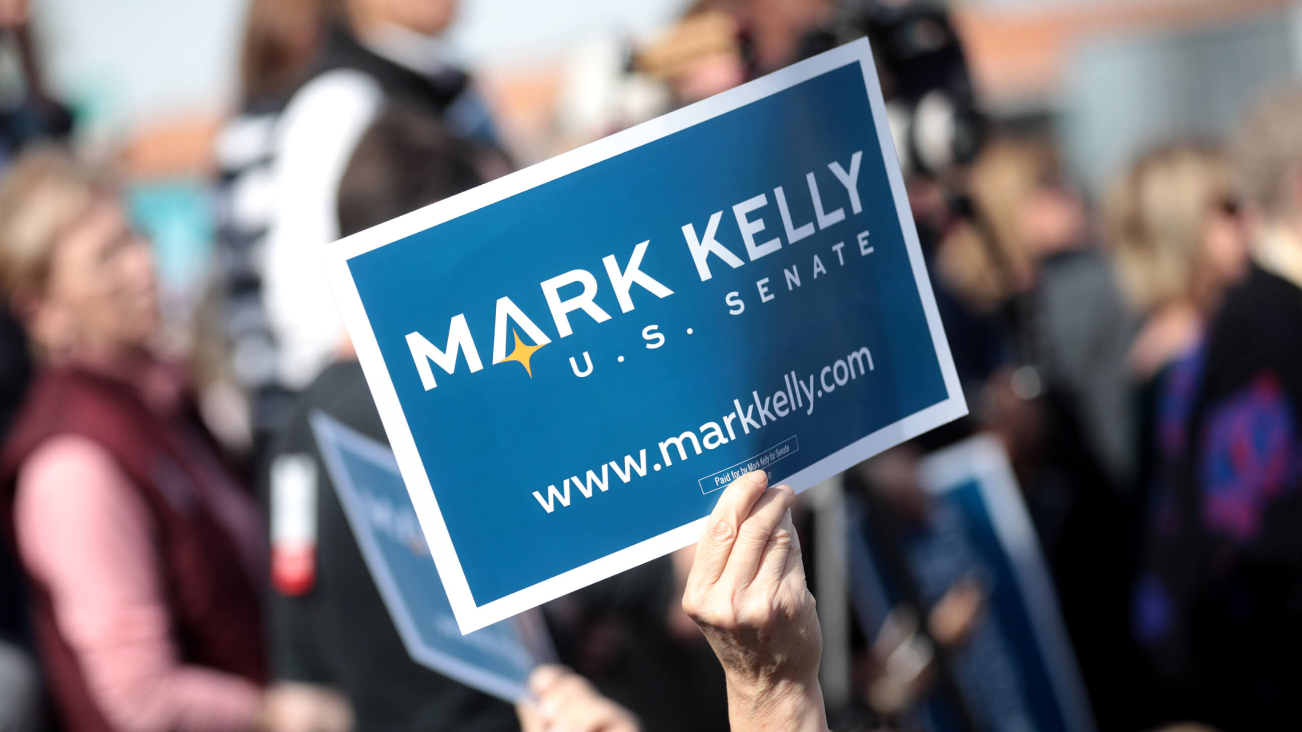 Wahlkampfplakat der Mark-Kelly-Kampagne in Arizona.